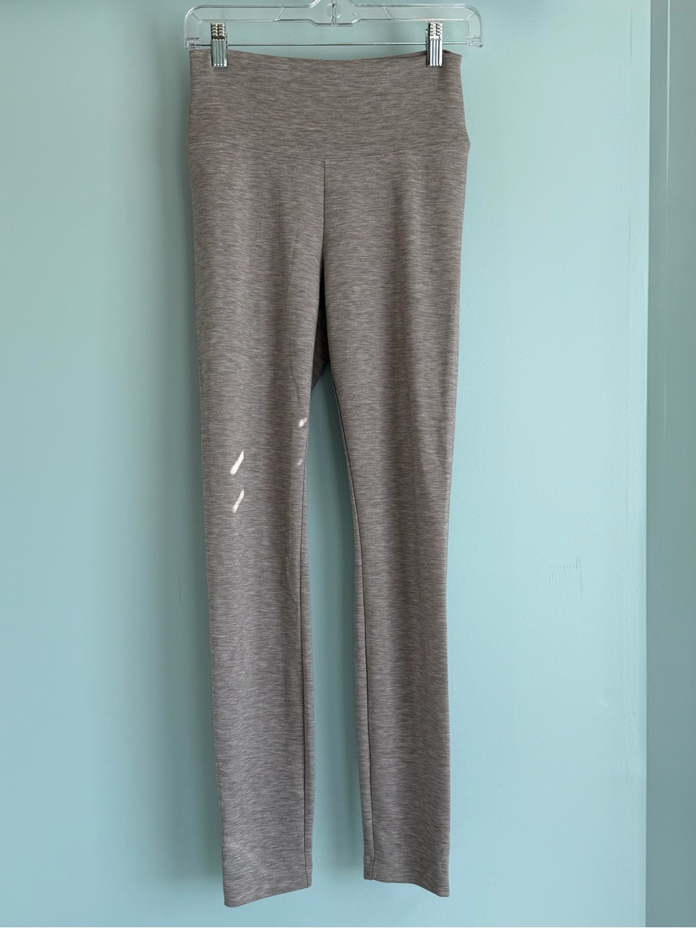 White House Black Market WKND Gray High Rise Soft Leggings Women’s Size 8